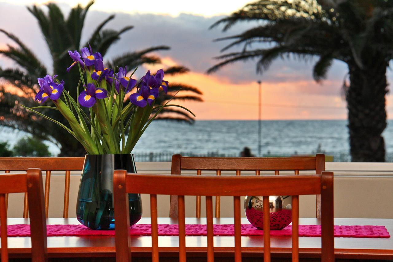 Afribode's Adenium Beachfront Apartment Cape Town